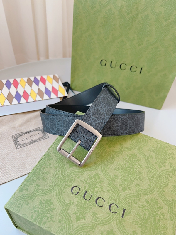 スーパーコピーグッチベルト背面デザイン